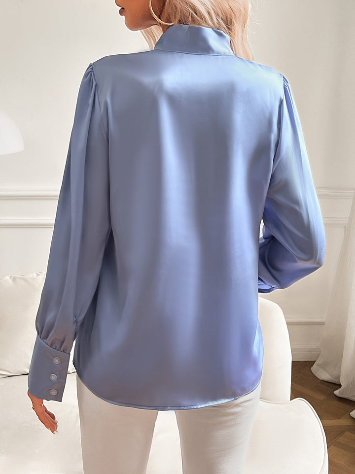 Taya |  Blouse met Subtiele Strik