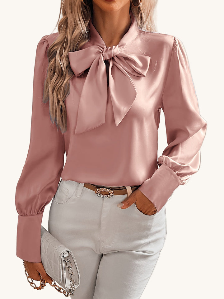 Taya |  Blouse met Subtiele Strik
