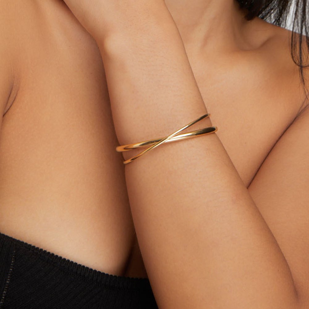 Amelinde | Elegante open gevlochten bangle